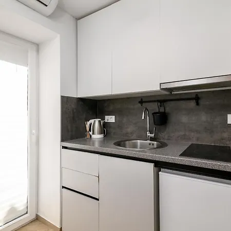 Apartment With Wifi - 21410 Pula